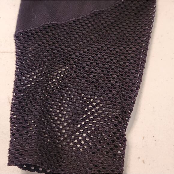 Victoria's Secret PINK Black Leggings Crossover Waist Small, Side Pocket, Mesh - Picture 5 of 7